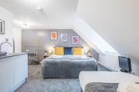 Studio 8 - Versatile Four-Guest Studio with Flexible Bed Set-Up - Bed and Breakfast Cambridge