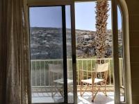 B&B Xlendi - Spacious 3 Bedroom Apt Xlendi with views & Acs using a coin meter - Bed and Breakfast Xlendi