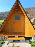 GLAMPING HIŠKe PETRIN - B&B Tolmino
