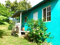 Easymans' Winifred Beach Cottage - Bed and Breakfast