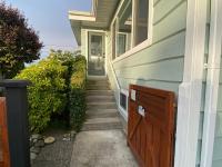 The Beach House at Deep Bay - B&B