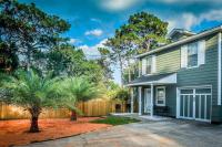 Vacation House, 2 Miles to Beach, Smart TVs, Grill - B&B