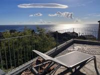 Villa bellevue, neuve, 6 pax, pisc. chauffée - Bed and Breakfast Brando