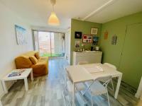 ''Ophélia 22'' Joli T2 avec clim et parking - Chambres d’hôtes Sète