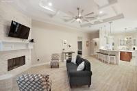 Luxurious Coastal Retreat Brand New 4BR Home with Fast WiFi, 15 min to Beach! - B&B