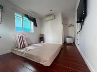 One-Bedroom Bungalow