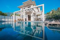 Havuzlu korunaklı jakuzili villa - B&B