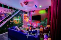 King Bed / Free Parking / Arcade / BBQ / Patio - Bed and Breakfast
