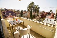 B&B Antalya - Superb Flat with Balcony near Hadrian's Gate - Bed and Breakfast Antalya