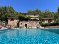 B&B Fayence - Magnifique villa en pierre au calme absolu - Bed and Breakfast Fayence