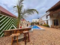 VICK Boutique Hotel with New power backup - B&B Banda Kuu