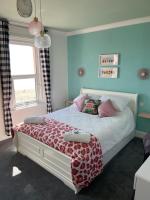 "The Parlour" Seafront Apartment - B&B Eastbourne