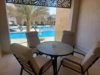 Mangroovy - 2BR La Blanca Pool View - Chambres d'hôtes Hurghada