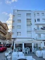 Respiro Del Mar - Beachfront Superior Apartment - B&B l'Ametlla de Mar