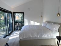 Apartment Park Side