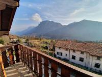 B&B Regoledo - Pleasant apartment in Vendrogno with balcony - Bed and Breakfast Regoledo