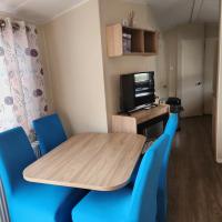 Family Fun by the Sea 4 Bedroom Caravan - B&B Ingoldmells