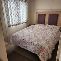 Family Fun by the Sea 4 Bedroom Caravan - B&B Ingoldmells