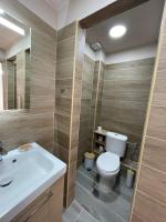 AVR Airport Deluxe Suites 6 AIRPORT FREE SHUTLE - B&B