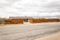 Cheerful 2bedroom home with hot tub and cowboy pool in Joshua Tree - B&B