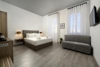 Deluxe Queen Suite - No balcony