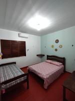 Basic Driepersoonskamer met Gedeelde Badkamer