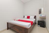 B&B Sidoarjo - RedDoorz @ Gedangan Sidoarjo - Bed and Breakfast Sidoarjo