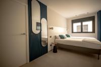 VV Luxury Tropical Blue "by henrypole home" - B&B