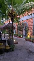 B&B Denpasar - Sunflower Stay And Surf - Bed and Breakfast Denpasar