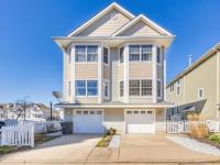 B&B Atlantic City - Balcony View, Updated Interior, Close to the Beach! - Bed and Breakfast Atlantic City