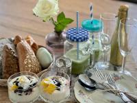 Life Contains Beautiful Things - B&B