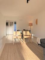 Sea Avenue House - center Baleal - surfboard included - Chambres d’hôtes Ferrel