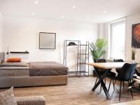 LIGHTPLACE • Größere Gruppen • 4 Einzelzimmer • Boxspring • Smart TV • Biergarten • Restaurant - Bed and Breakfast Braunschweig