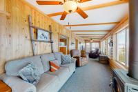 The Lake House - B&B