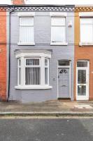 3-bedroom Home in Liverpool L15 with FREE Parking - Chambres d’hôtes Liverpool