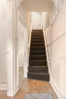 3-bedroom Home in Liverpool L15 with FREE Parking - Chambres d’hôtes Liverpool