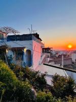 sky inn with wonderful Acropolis view in Neos kosmos - Chambres d’hôtes Athènes