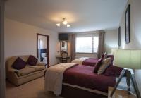 Twin Room with Private Bathroom