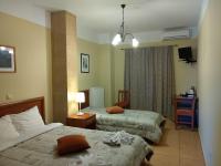 Triple Room with Meteora View