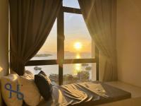 Homesuite' Home at The Shore - Bed and Breakfast Kota Kinabalu