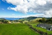 Hilltop Whakaipo Estate - B&B