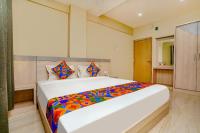 B&B Mumbai - FabHotel Bhiwandi Palace - Bed and Breakfast Mumbai