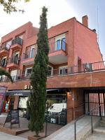 Habitaciones en Duplex, Avd de Europa, Pozuelo de Alarcón - B&B Madrid