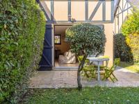 B&B Cabourg - Holiday Home Le Clos du Golf-2 by Interhome - Bed and Breakfast Cabourg