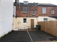 Prime Central Location,Free parking available by reservation only, limited spaces, En suite and shared room options in a 4 bedroom property, Shared kitchen and great value for short city breaks, shoppers, business and festival racegoers - B&B Cheltenham