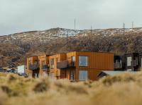 Stylish 3-Bedroom Apartment in Tórshavn - B&B