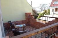 Maya Guesthouse - B&B