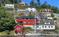 B&B Arendal - Stunning Apartment In Arendal With Kitchen - Bed and Breakfast Arendal