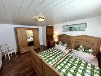 Romantische Ferienwohnung Marie - Historisches Flair und Infrarot-Sauna - B&B Großschönau