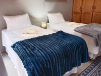 B&B Emalahleni - Nakhah Guesthouse - Double Room - Bed and Breakfast Emalahleni